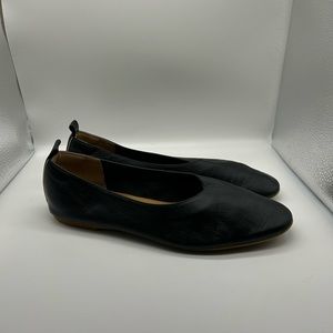 Everlane The Italian Leather Day Glove Round Toe Ballet Flat